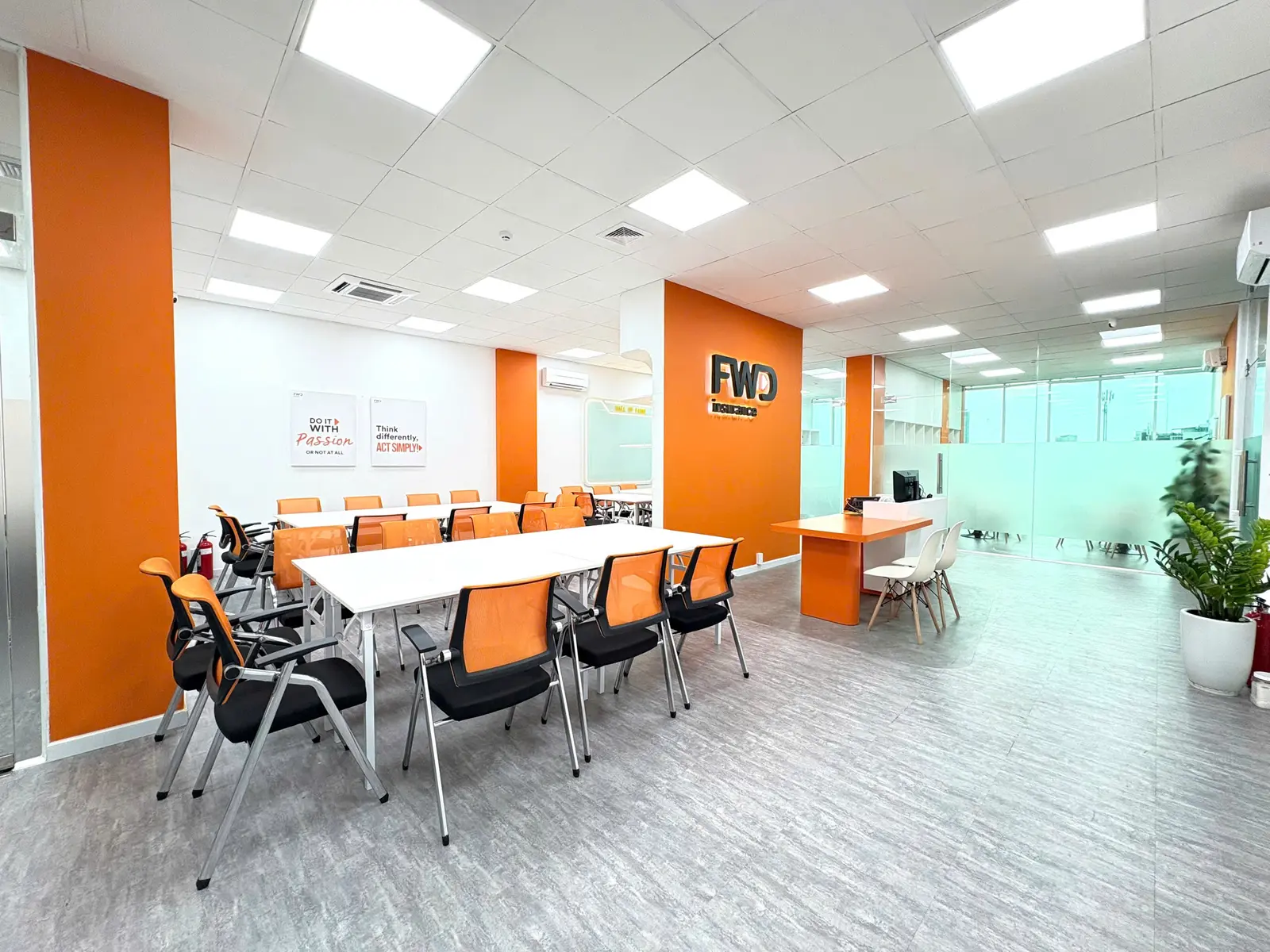 Khu vực làm việc đại lý – Ảnh 1 tại văn phòng Tân Ánh Dương