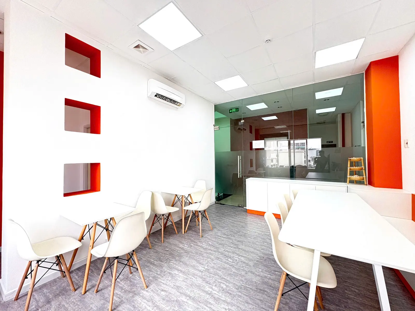 Khu vực Pantry – Ảnh 2 tại văn phòng Tân Ánh Dương